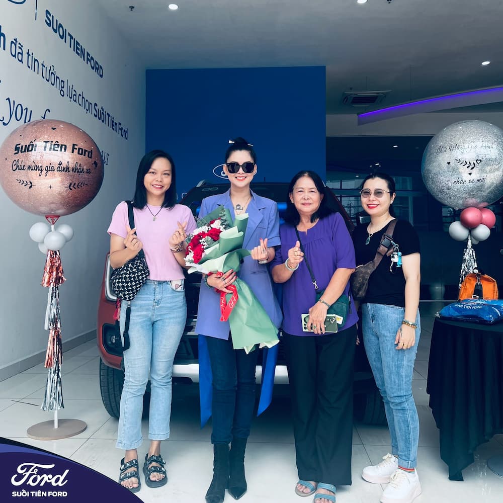 Hình ảnh giao xe Ford đến Quý Khách hàng 2